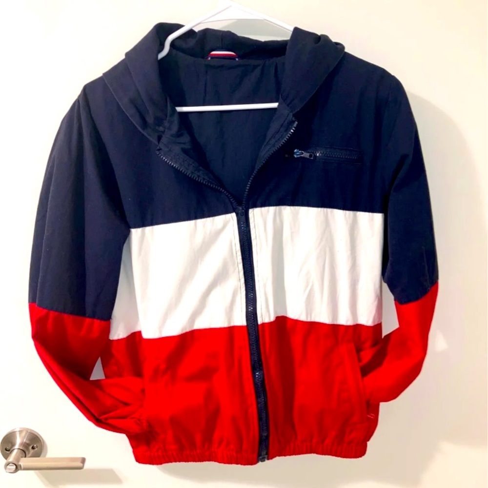 lightweight windbreaker jacket